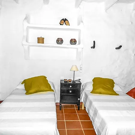 Fornells Sleeps 8 Pool Wifi