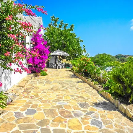 فيلة Fornells Sleeps 8 Pool Wifi
